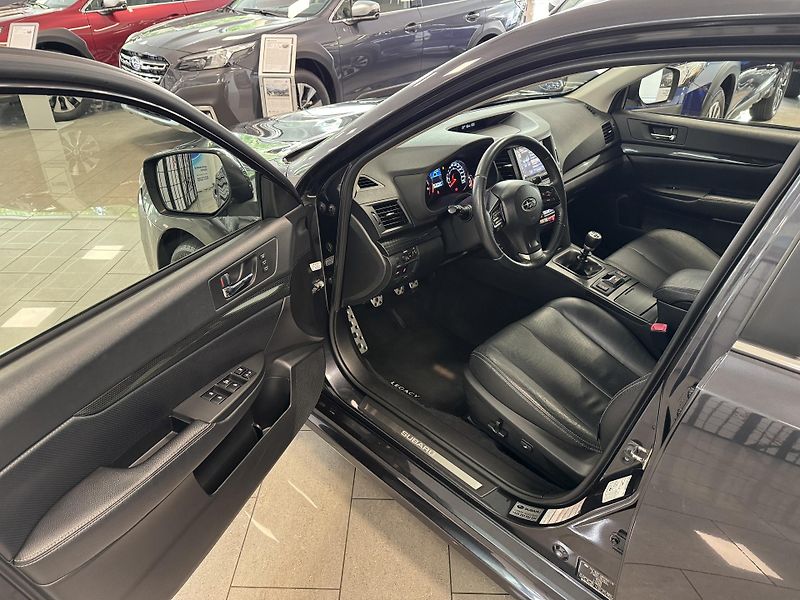 Subaru Legacy kombi 2.0D Sport, 6MT, CZ - fotka 12 z 51