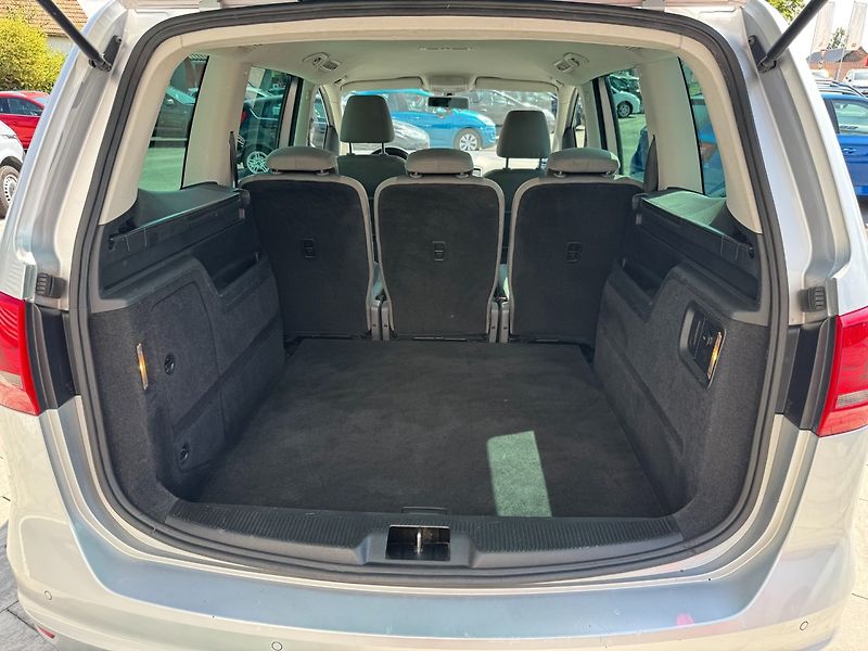 Volkswagen Sharan (2010) Comfortline 2.0 TDI 103kW - fotka 18 z 32