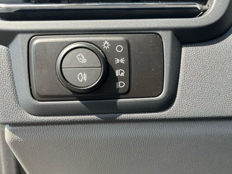 Ford Tourneo Custom 2.0D,125KW, CZ, DPH,1. MAJ - fotka 18 z 29