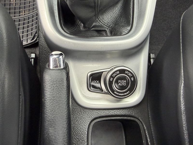 Suzuki Vitara 1.6 16V 4x4 UZÁVĚRKA LIMITED - fotka 22 z 26