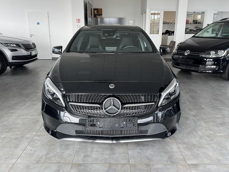 Mercedes-Benz Třídy A (2018) A180d NAVIGACE LED KAMERA - fotka 2 z 27