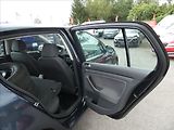 Volkswagen Golf 1,4 i16V serviska,ČR,2.majitel - náhled 25