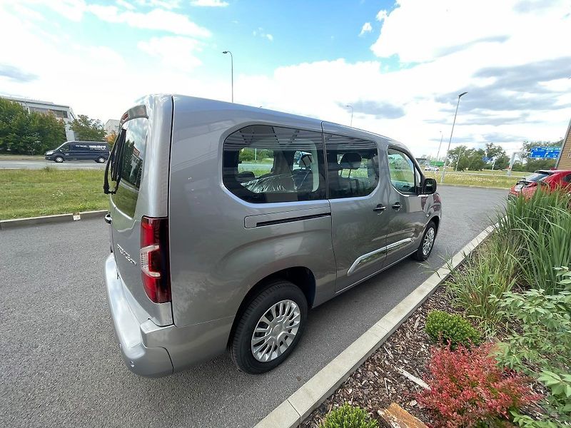 Toyota ProAce City Verso 1.2 M/T Long Business 7 míst - fotka 6 z 28