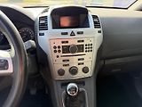 Opel Zafira 1,6 16V 7- místný + pneu  - náhled 22