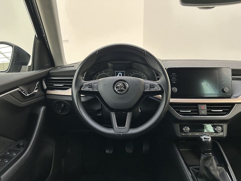 Škoda Scala 1.5 TSI Style Extra - fotka 28 z 28