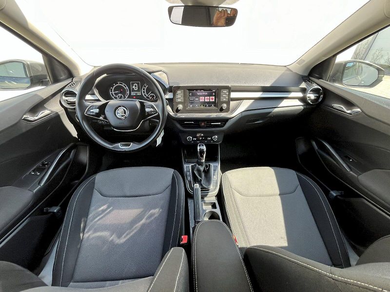 Škoda Fabia (2022) AMBITION 1.0TSi 81kW DSG A7F - fotka 5 z 27