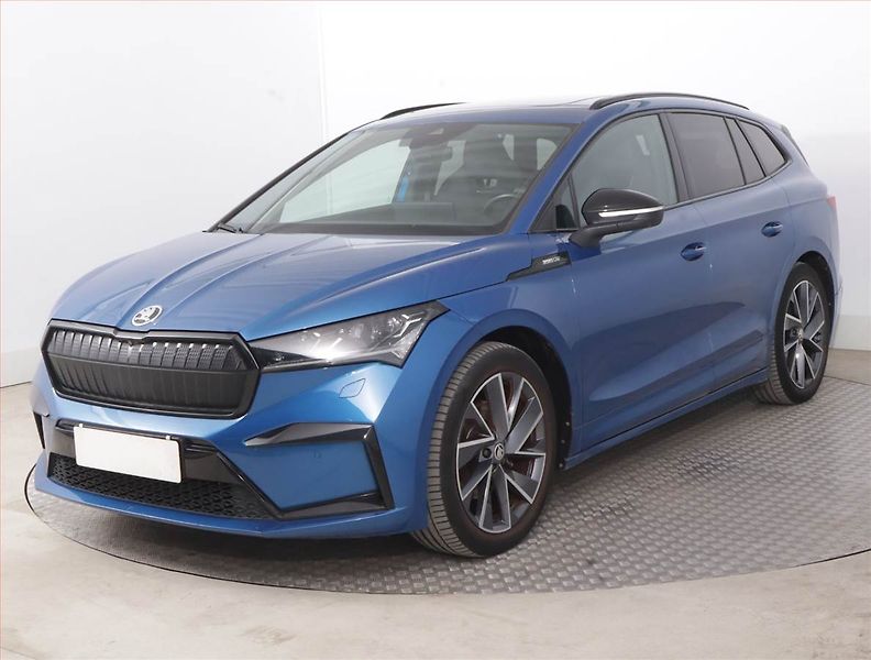 Škoda Enyaq (2022) Sportline iV 60 (62 kWh) - fotka 2 z 20
