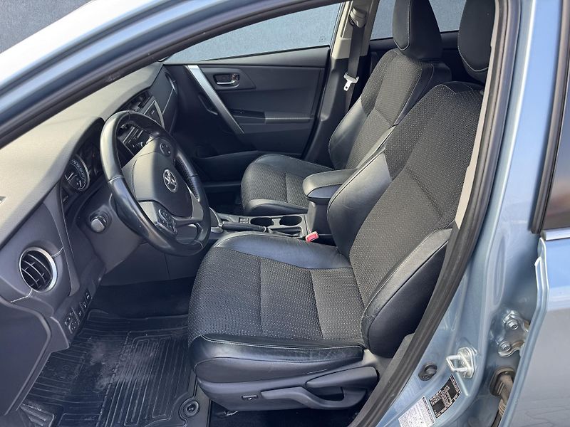 Toyota Auris 1,8HYBRID STYLE, ČR - fotka 8 z 20