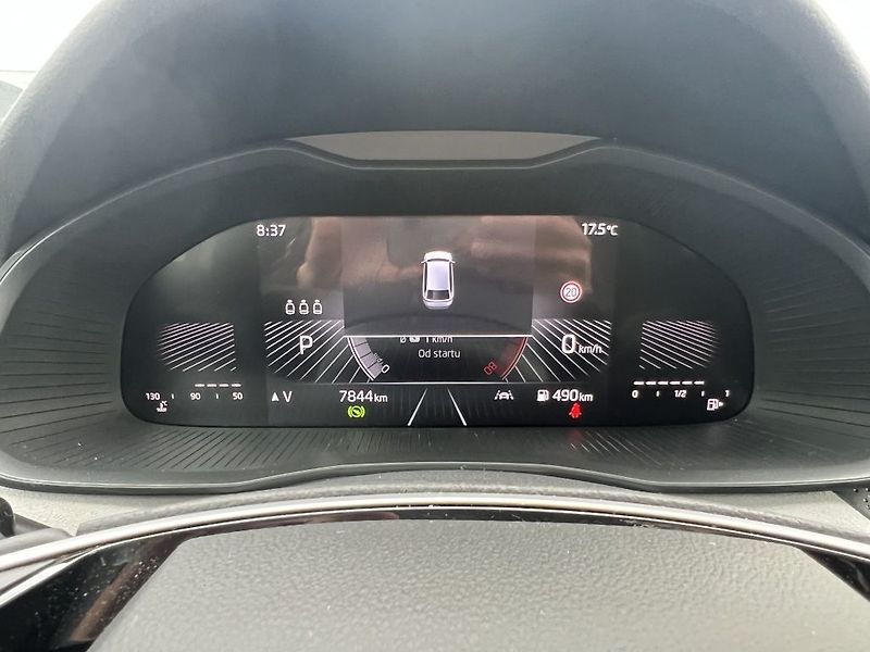 Škoda Scala Top Selection 1.0 TSI 85 Kw - fotka 22 z 32