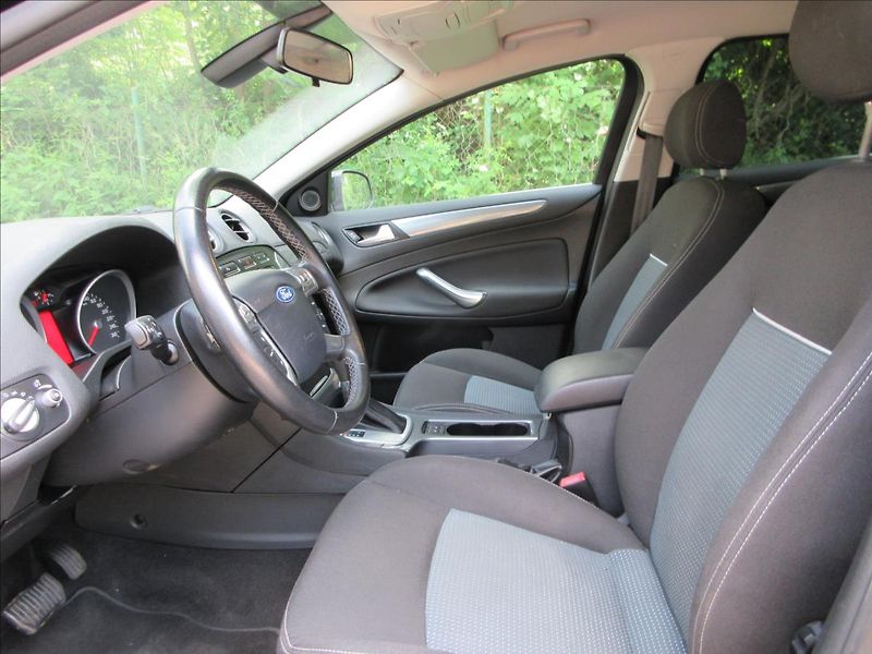 Ford Mondeo 2,0 TDCi 103 Kw, automat, Nové - fotka 11 z 31