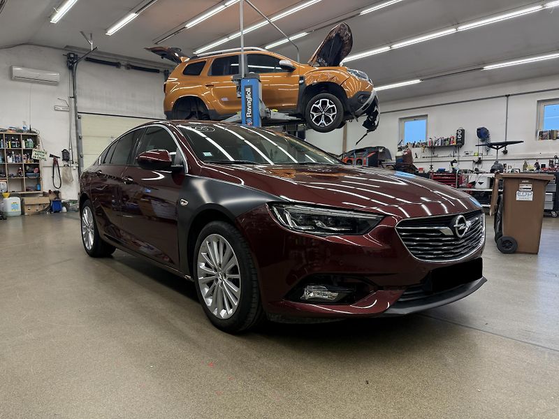 Opel Insignia Grand Sport 2.0 CDTI 125 kW - fotka 1 z 20