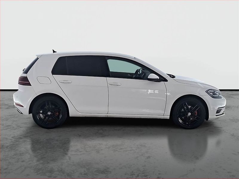 Volkswagen Golf (2018) 1.4 TSI, Navi, Tempomat - fotka 6 z 18