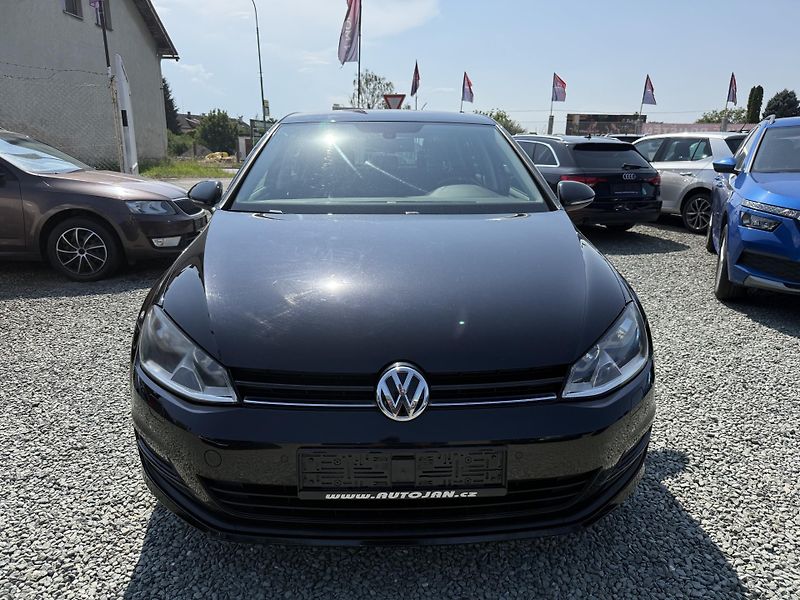 Volkswagen Golf 1.2 TSI DIGIKLIMA  - fotka 2 z 13