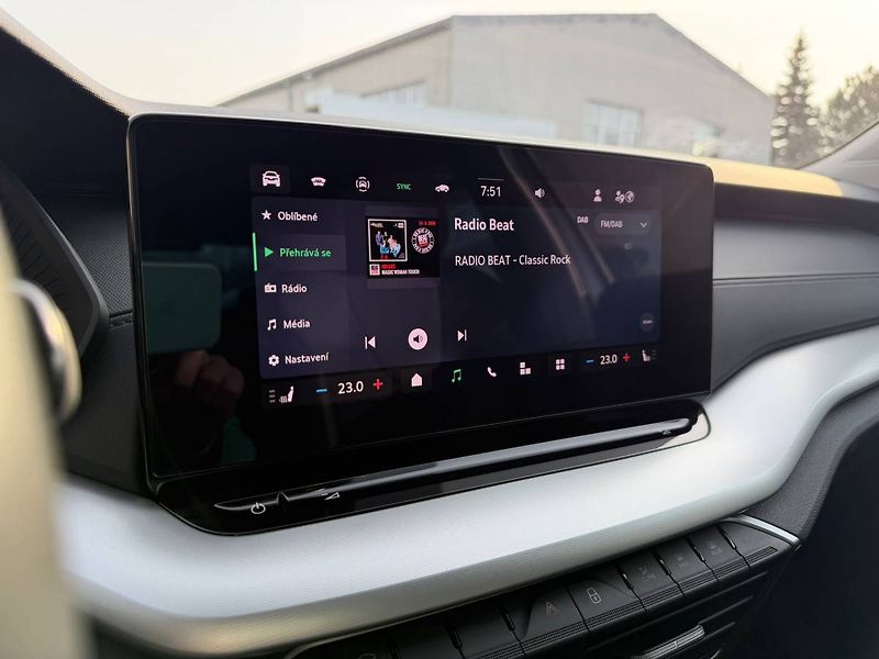 Škoda Octavia Selection 1,5 TSI 85 kW 6° MP - fotka 9 z 25