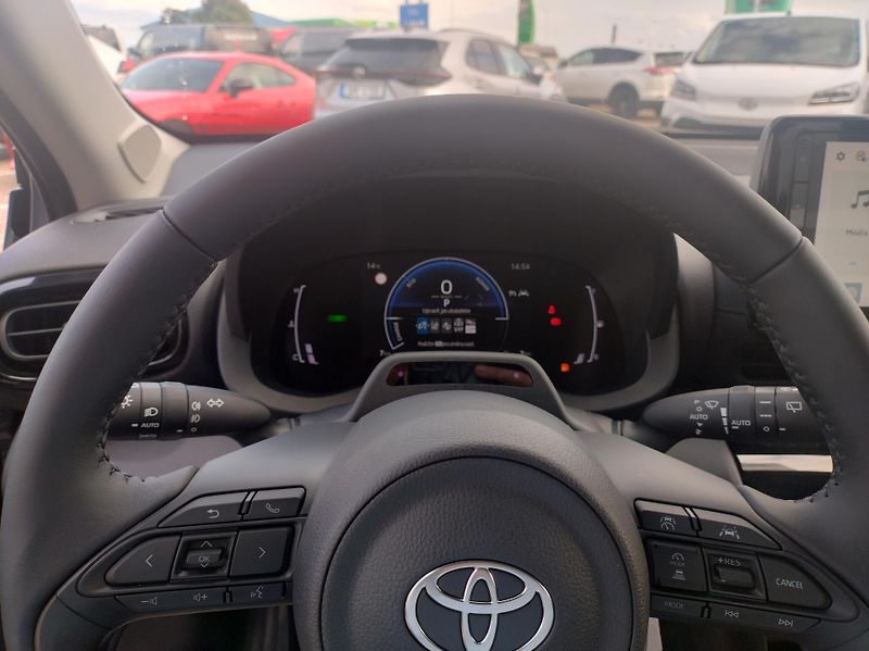 Toyota Yaris Cross (2026) 1.5 FHEV Comfort Winter - fotka 7 z 12