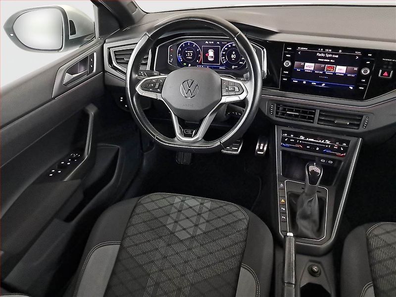Volkswagen Taigo (2023) R-Line 1.5 TSI - fotka 7 z 18