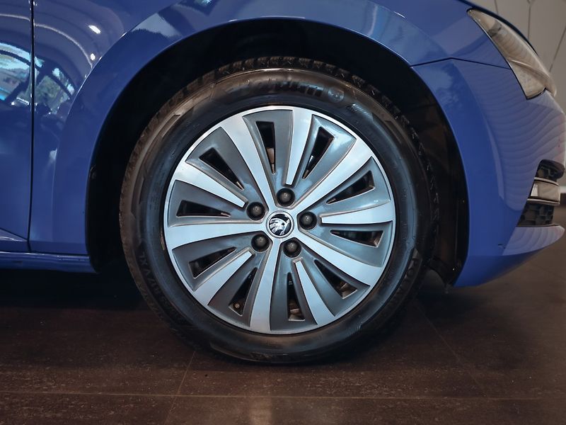 Škoda Superb 2.0 TDI 147kW Style DSG - fotka 24 z 24