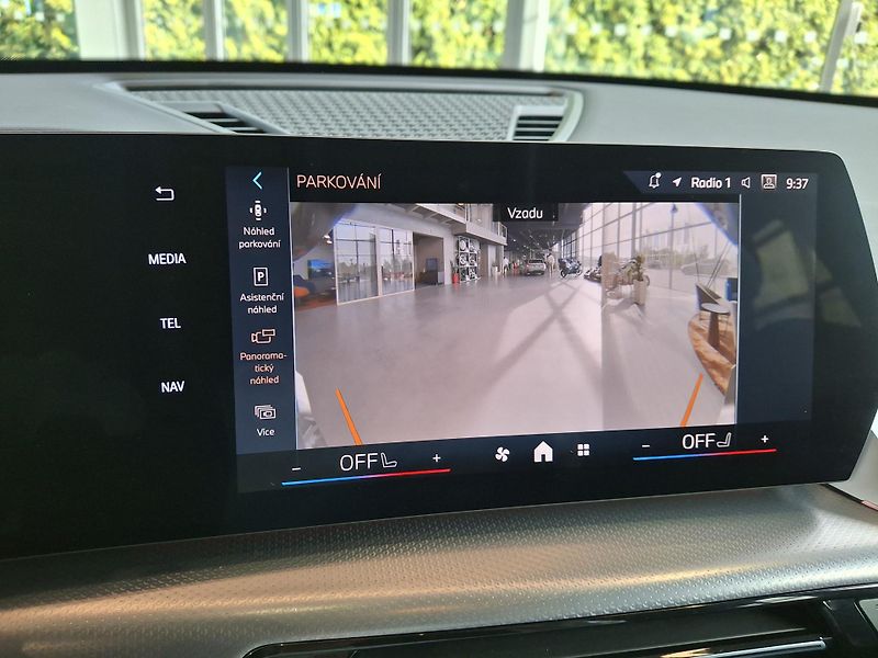 BMW X1 sDrive20i M-sport - fotka 17 z 24