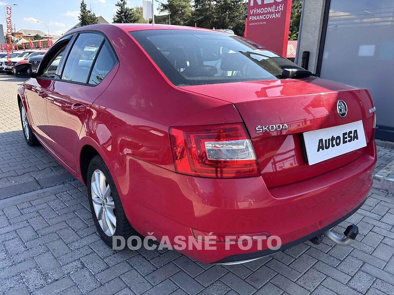 Škoda Octavia (2015) 1.2TSI, ČR, AC, výhřev sed - fotka 2 z 3