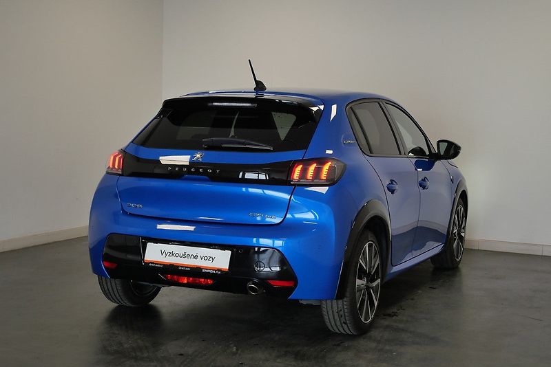Peugeot 208 - fotka 2 z 23