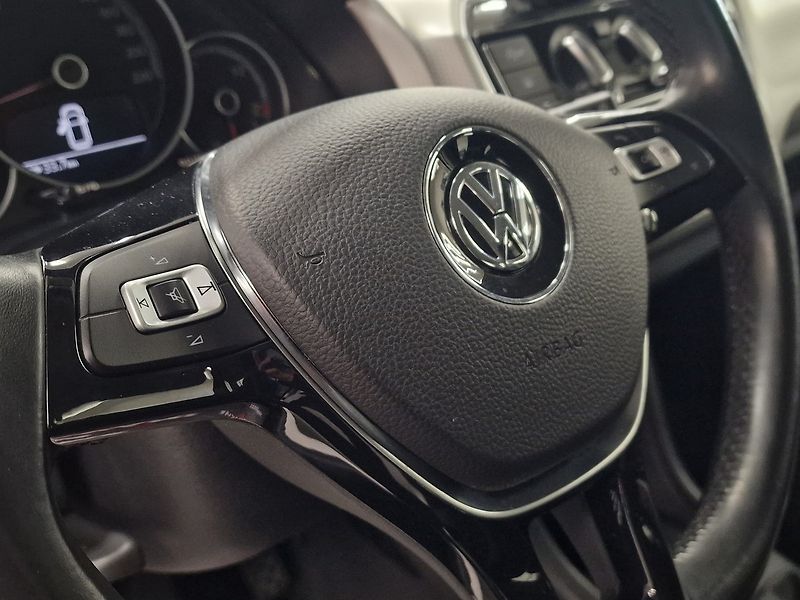 Volkswagen up! (2019) 1.0 ECO Záruka - fotka 17 z 53