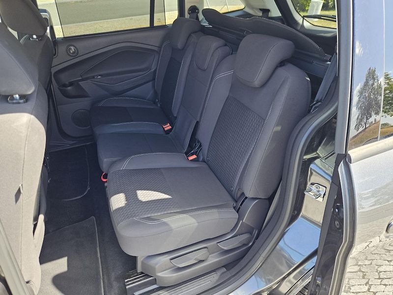 Ford Grand C-MAX (2015) 7 MÍST,HEZKÝ STAV,  SPLÁTKY  - fotka 13 z 27