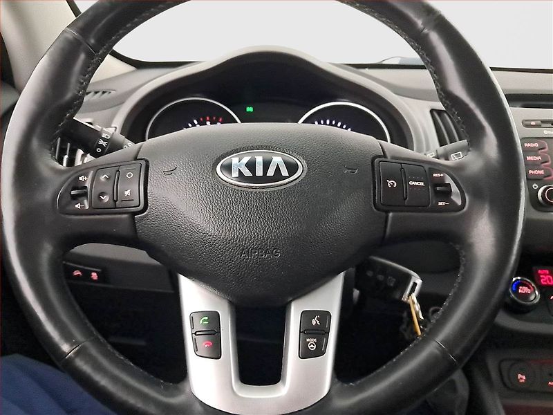 Kia Sportage (2015) 2.0 CRDi, 4X4, Xenony - fotka 15 z 19