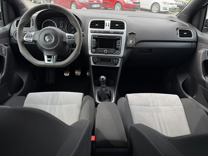 Volkswagen Polo 2.0TSi R WRC 162kW - fotka 11 z 19