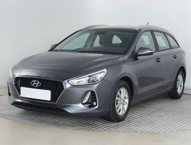 Hyundai i30 (2017) Trikolor 1.0 T-GDI, Serv.kniha - fotka 2 z 17
