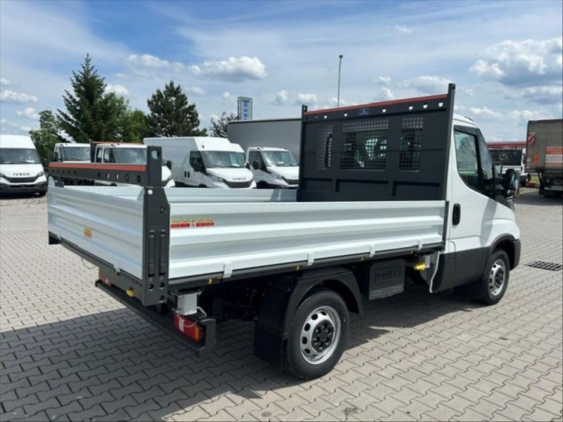 Iveco Daily (2025) 2,3   35S16 sklápěč S3 - fotka 4 z 11
