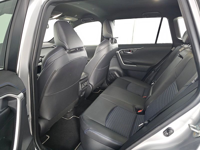 Toyota RAV4 (2025) 2.5HEV 222k 4X4 SELECTION - fotka 7 z 28