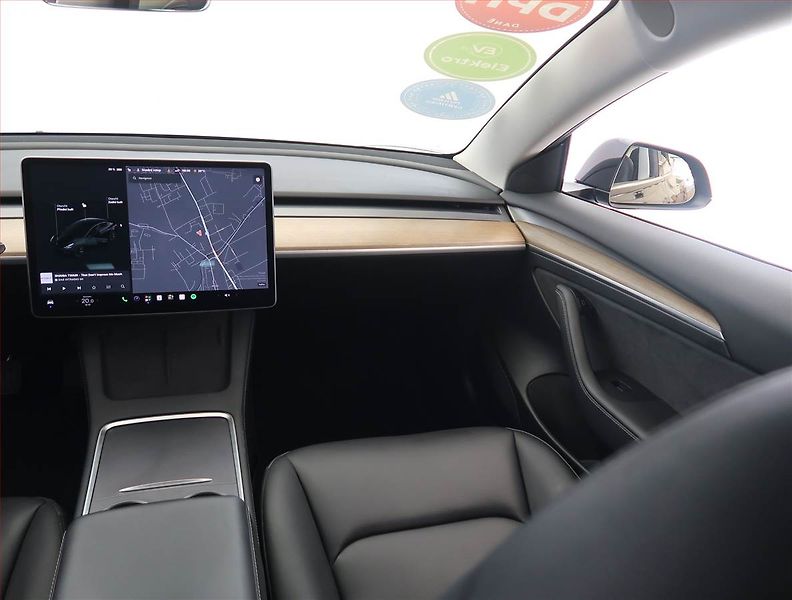 Tesla Model 3 (2021) Std Range Plus LFP, SoH 92% - fotka 8 z 32