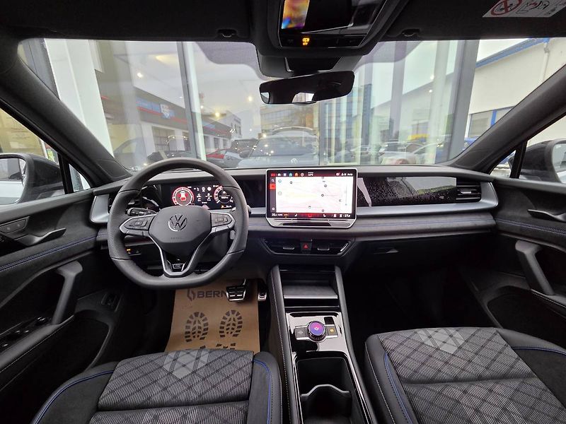 Volkswagen Tayron (2026) R-line 2.0 TDI 142 kW 4M DSG 7 - fotka 14 z 62