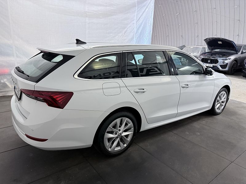 Škoda Octavia (2023) 2.0 Tdi, Style.ČR,ACC,LED - fotka 9 z 45