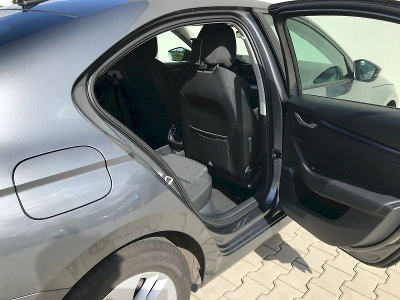 Škoda Octavia (2024) SELEC TS 110/1.5 M6F - fotka 7 z 20