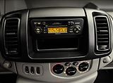 Opel Vivaro 2,5 107kW 9MÍST AC TAŽNÉ 1.MAJ - náhled 12