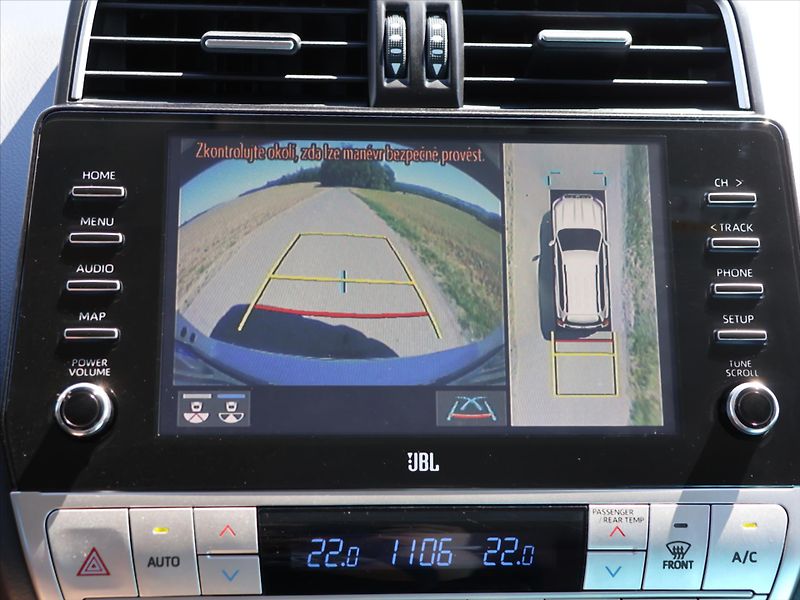 Toyota Land Cruiser 2,8 D-4D 150kW Executive CZ DP - fotka 31 z 39