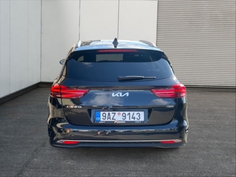 Kia Ceed 1,0 T-GDI 88 Top - fotka 5 z 11