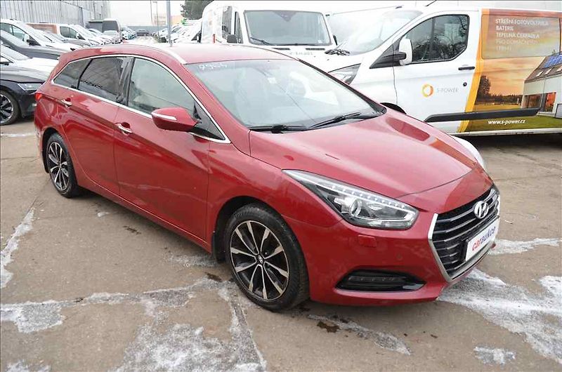 Hyundai i40 (2015) 1,7 CRDI - fotka 3 z 17