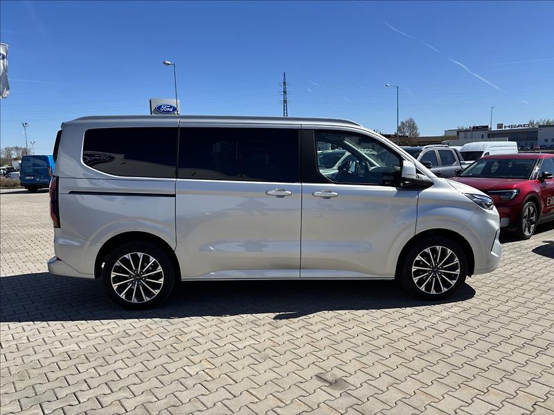 Ford Tourneo Custom 2,0 EcoBlue 125kW TitaniumX L1 - fotka 6 z 44