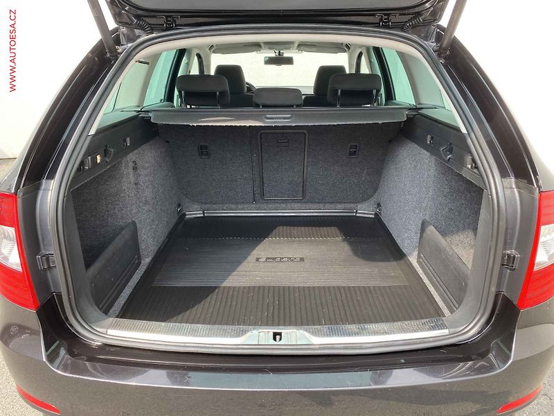 Škoda Superb (2014) 2.0 TDi, ČR, Ambition, bixen - fotka 7 z 20