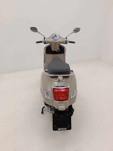 Vespa GTS 125 (2025) E5+ Beige Avvolegente 2025 (sl - fotka 7 z 9