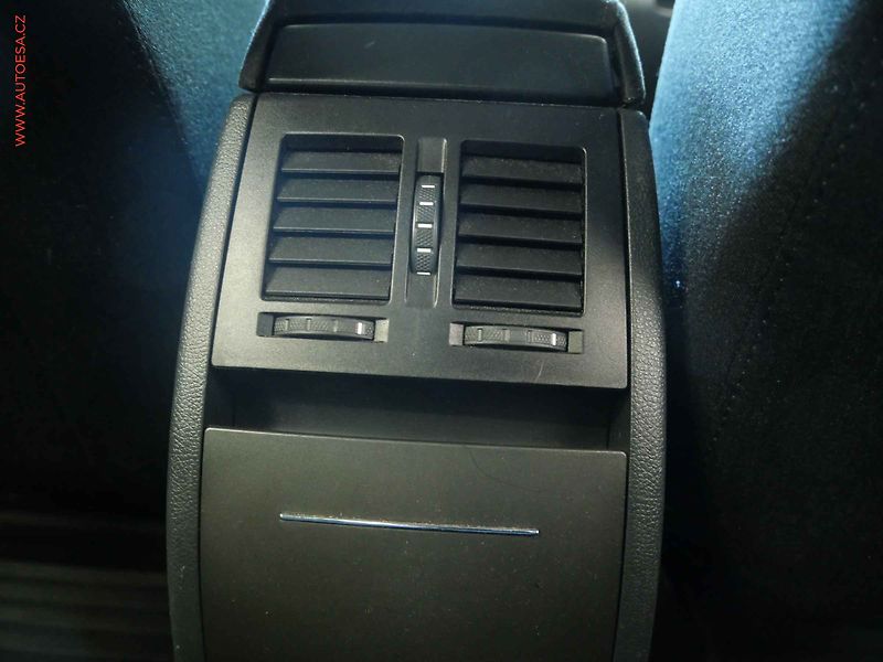 Škoda Octavia (2010) 2.0TDI, ČR, Klima - fotka 20 z 21