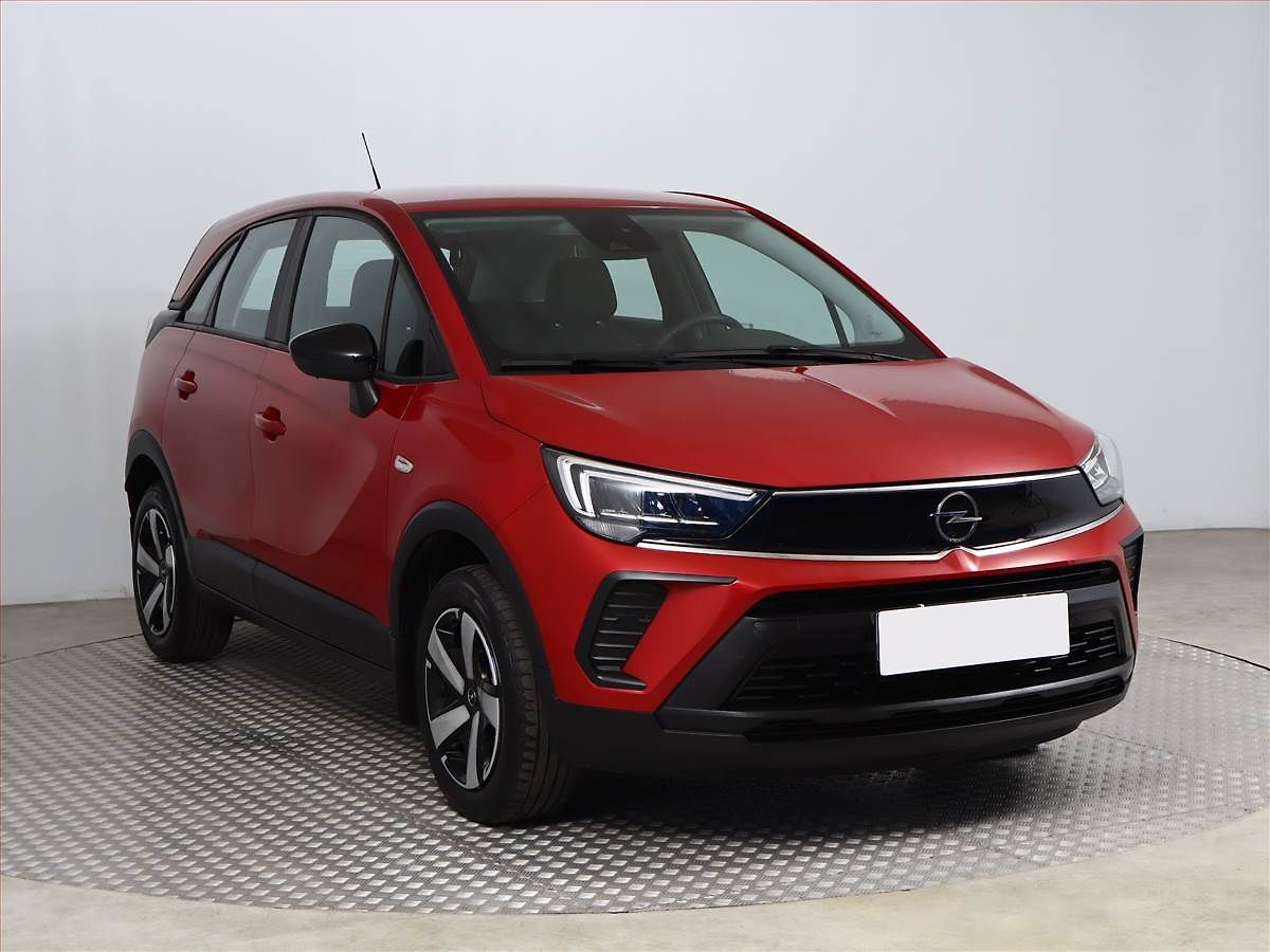 Opel Crossland X Elegance 1.2 Turbo, ČR,1.maj