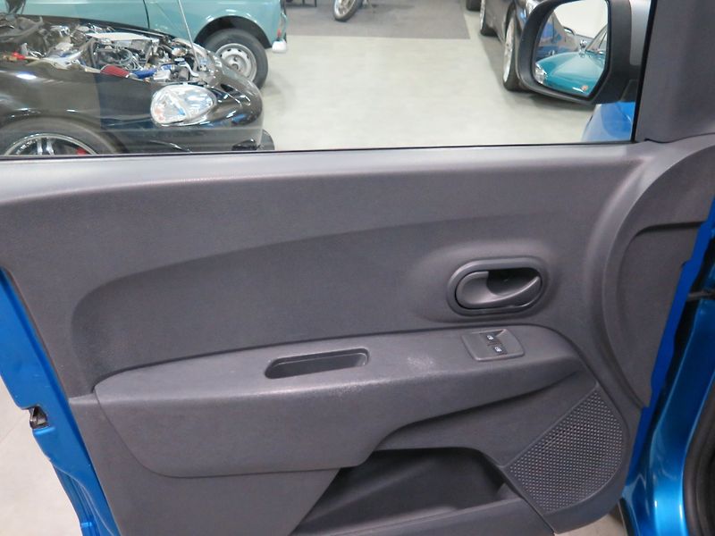 Dacia Lodgy (2015) 1.2TCe,navi,klima,senzory,kola - fotka 14 z 26