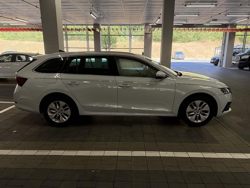Škoda Octavia (2023)  2.0TDi Style 110kW DSG 4x4 - fotka 4 z 13