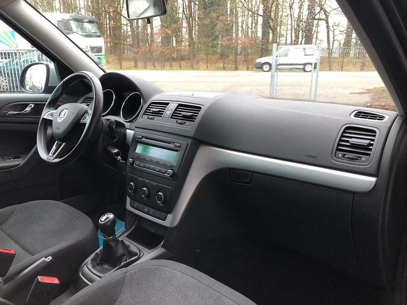 Škoda Yeti (2014) 2.0 TDi, 4x4 - fotka 16 z 23