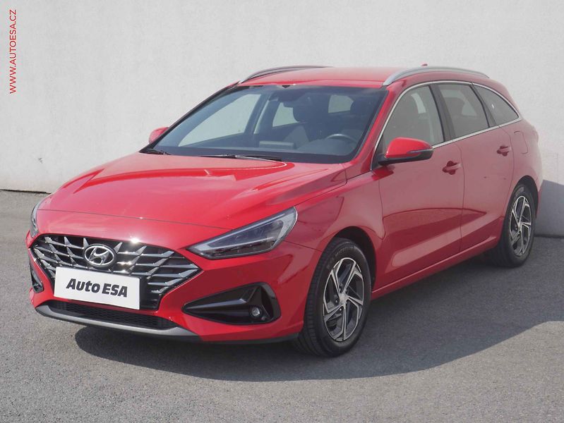 Hyundai i30 (2021) 1.5. i, ČR, navi, LED, autoAC - fotka 3 z 15