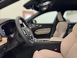 Volvo XC60 2,0  B5 Plus Dark - náhled 7
