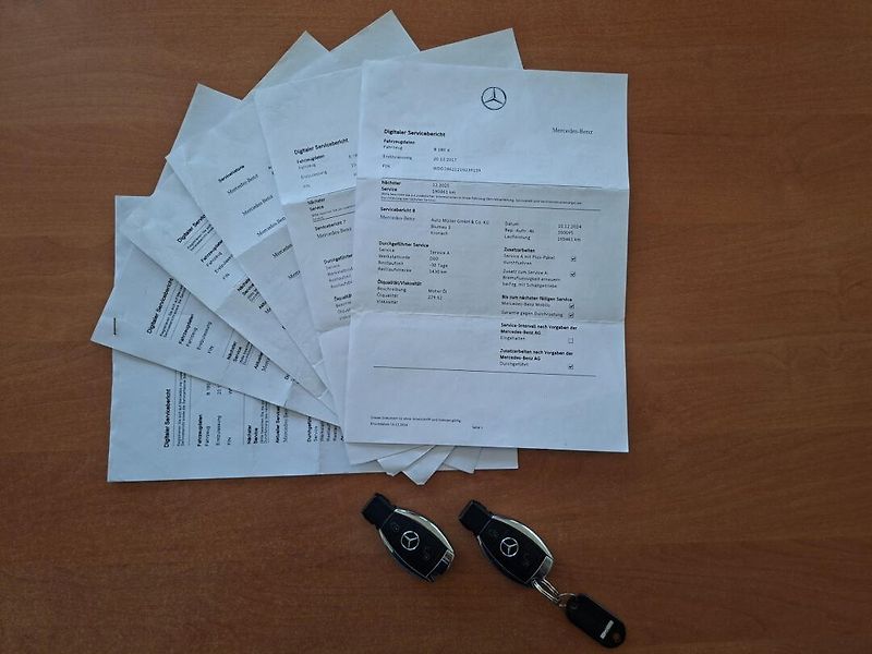 Mercedes-Benz Třídy B (2017) B 180D 80kW -S.KNIHA-SENZORY - fotka 40 z 49